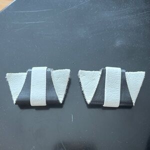 Black and White Geometric Shoe Clips